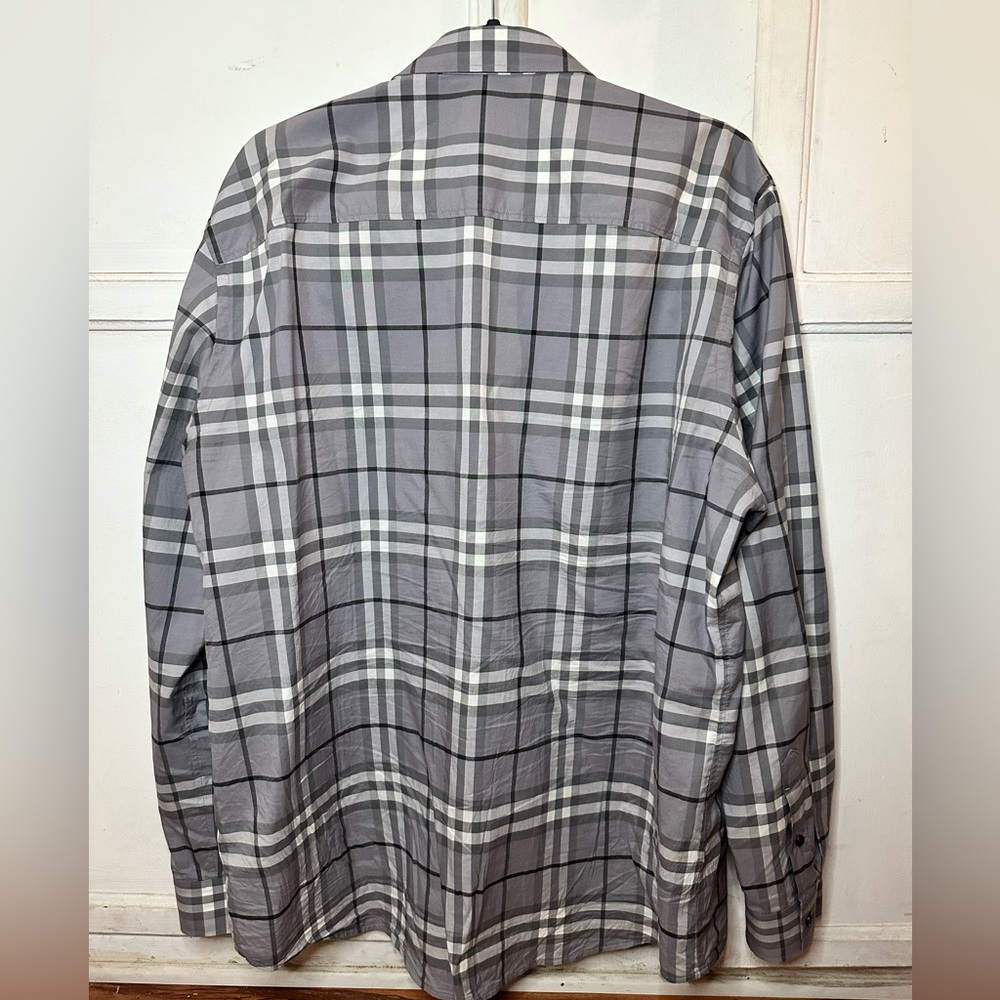 Burberry Check Cotton Poplin Shirt in Seal Grey - Picture 3 of 5